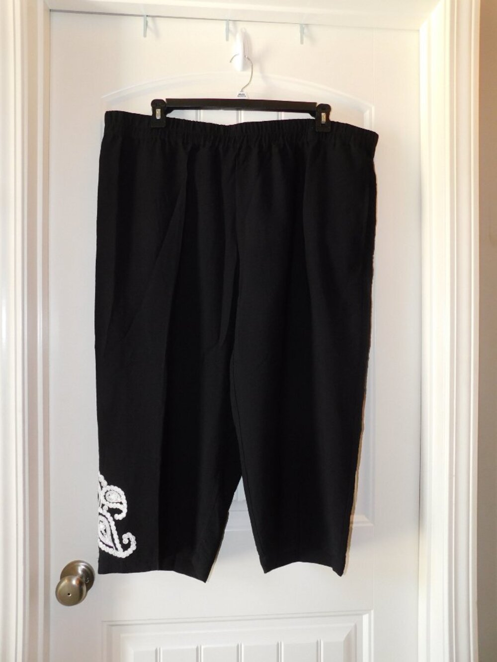 NWT Alfred Dunner Size 22W  Crowd Pleaser Capri Pants